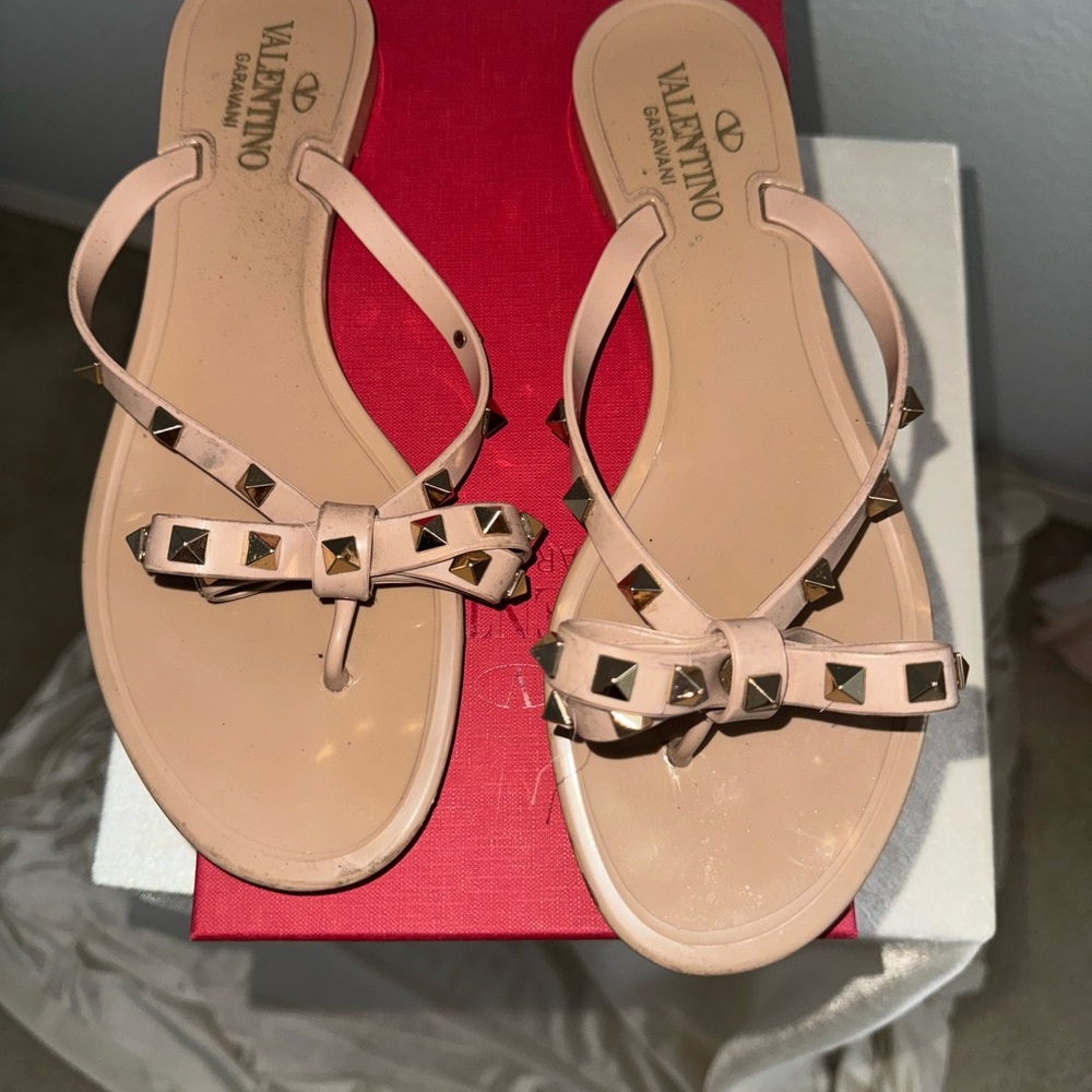 Valentino Garavani Pink Studded Sandals - Picture 2 of 8